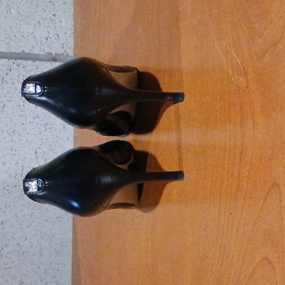 Ivanka Trump Black Peep Toe Heels Womens Size 9M B5 - Picture 6 of 9